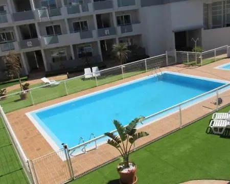 Cosmopolitan Con Piscina, Doble Terraza, Y Wifi *