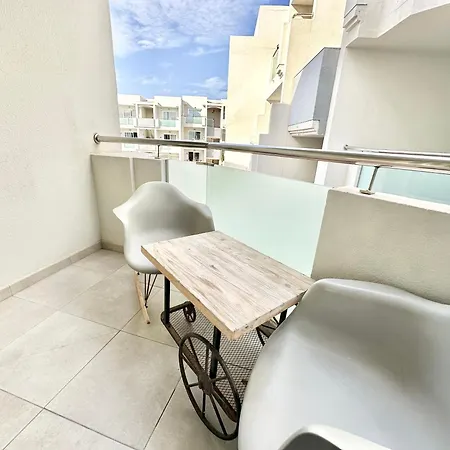Cosmopolitan Con Piscina, Doble Terraza, Y Wifi *