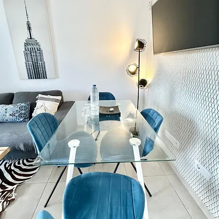 Cosmopolitan Con Piscina, Doble Terraza, Y Wifi Apartment